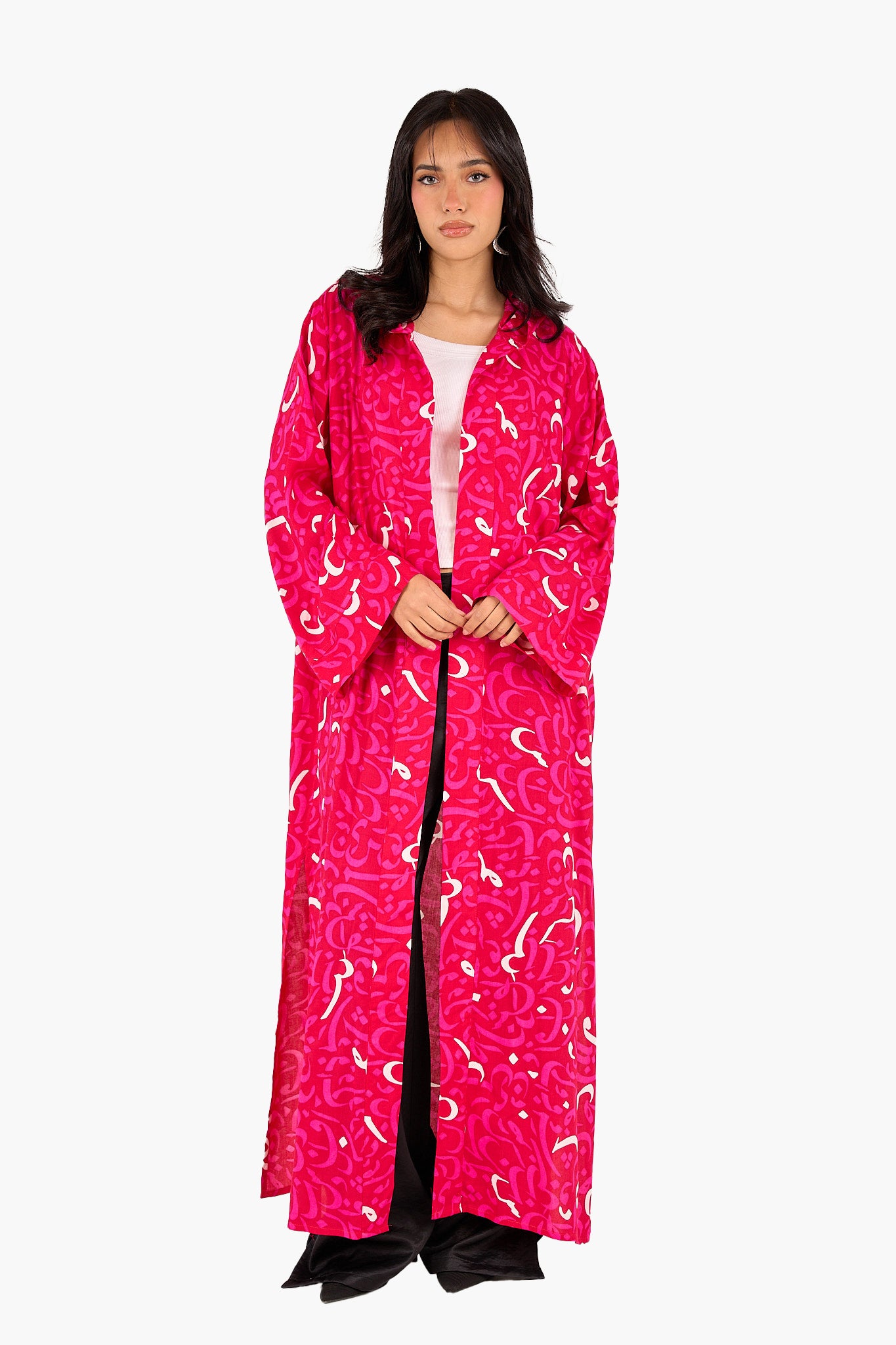 كيمونو بكابيشو بطبعة أحرف عربية