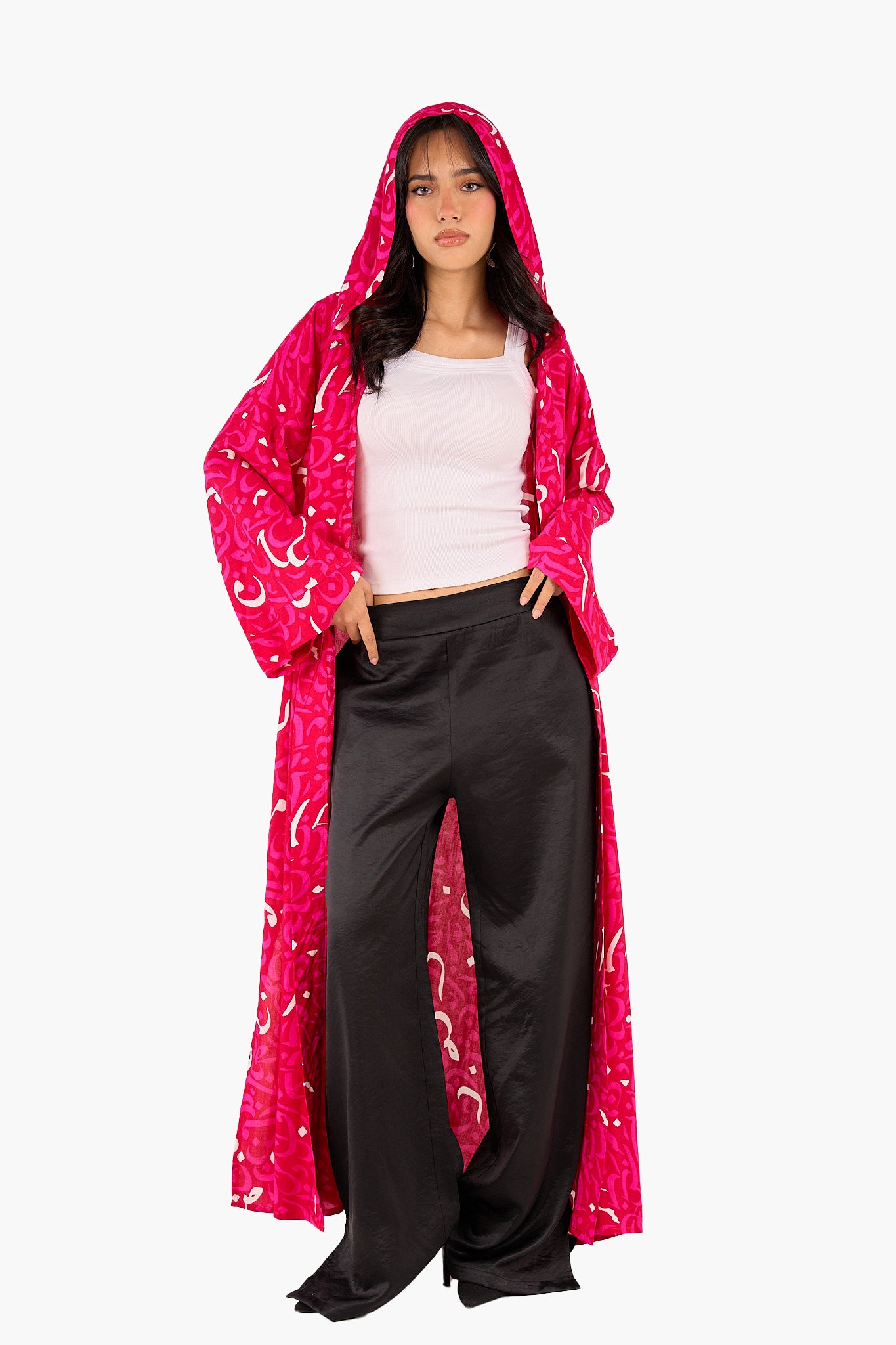 كيمونو بكابيشو بطبعة أحرف عربية