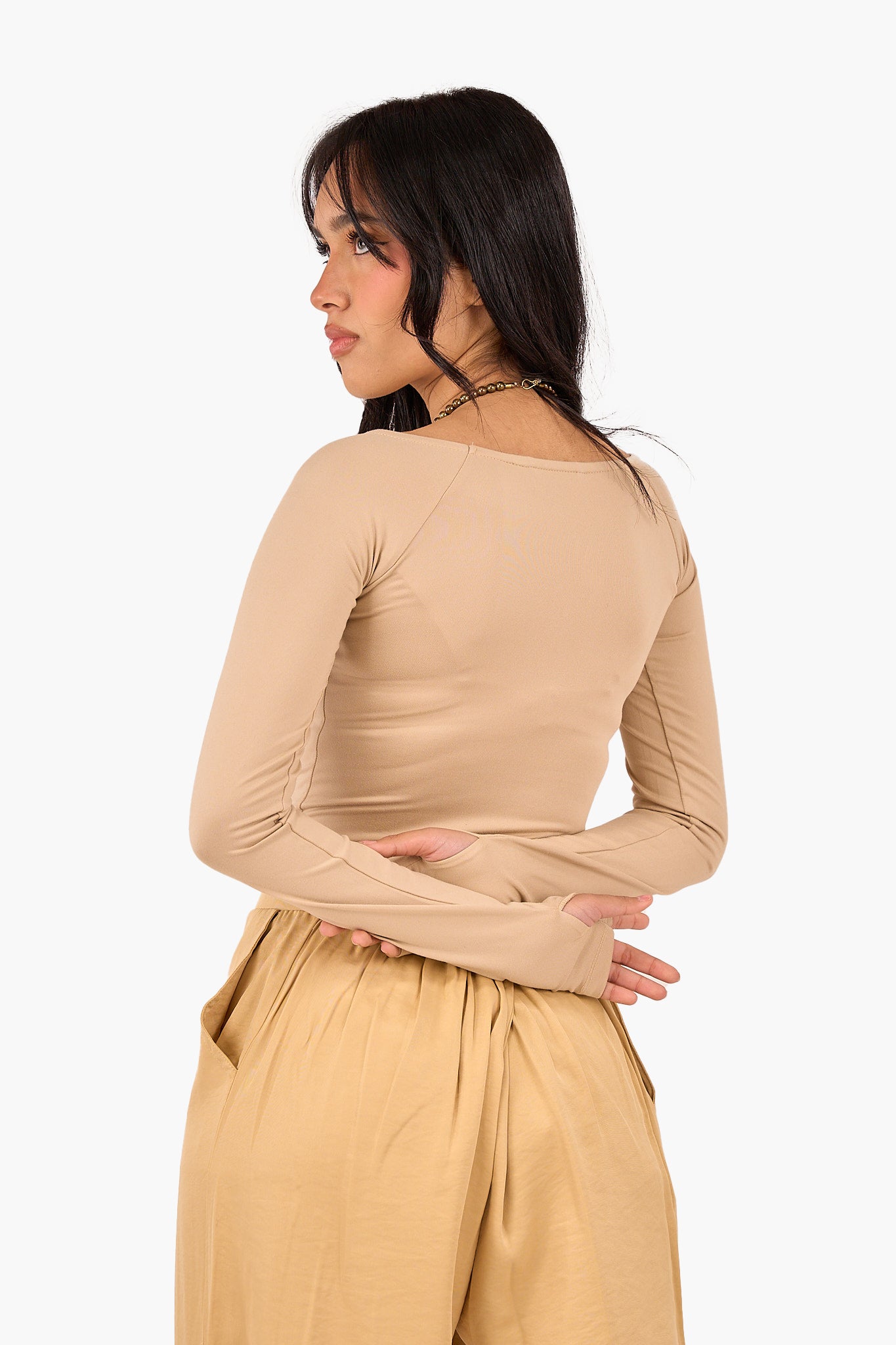 توب بكم وأساور بفتحة للإبهام