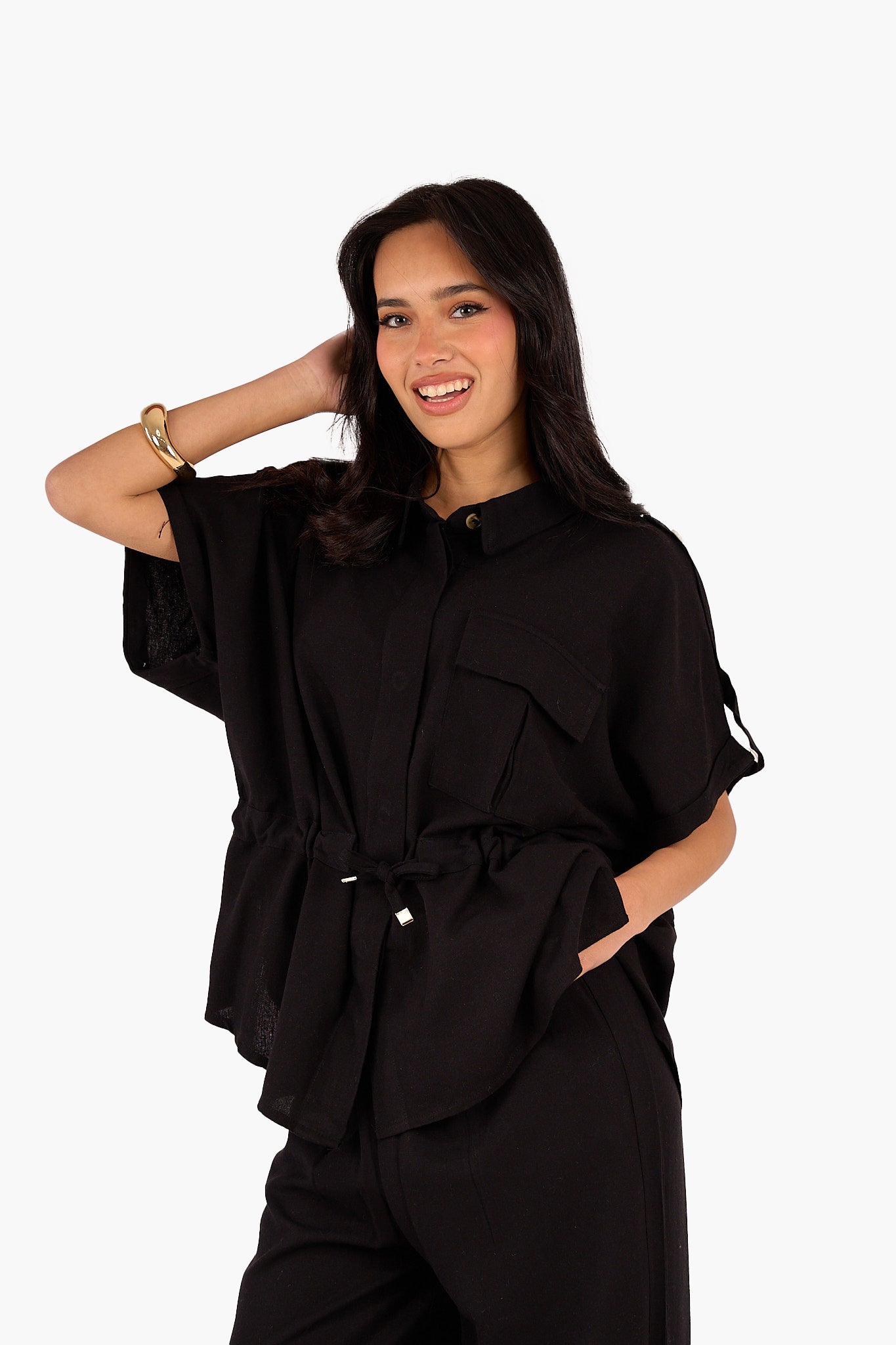 قميص بثلاث رقع