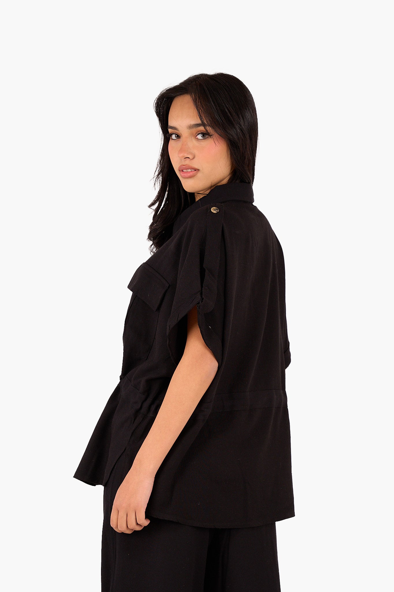 قميص بثلاث رقع