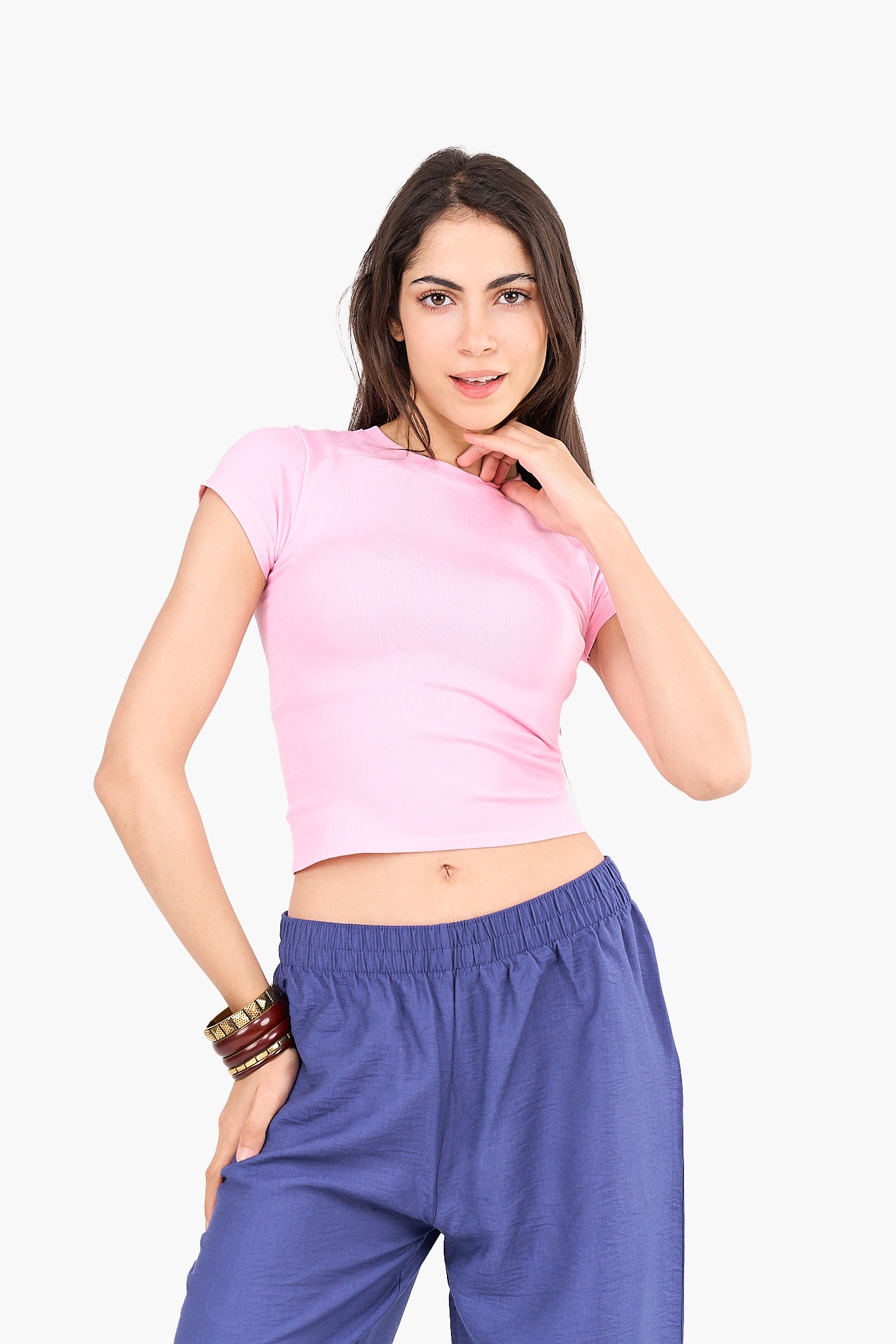 توب ضيق برقبة دائرية