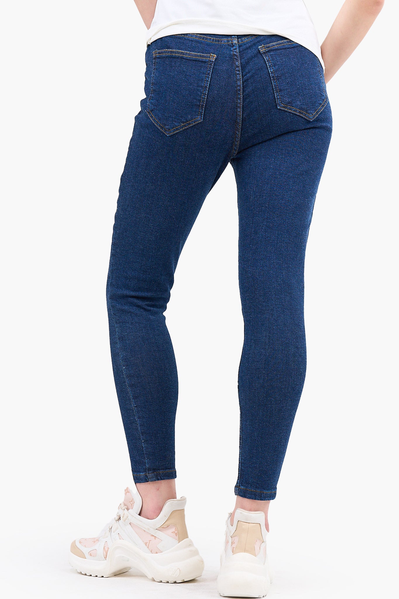 بنطلون جينز ضيق سكيني