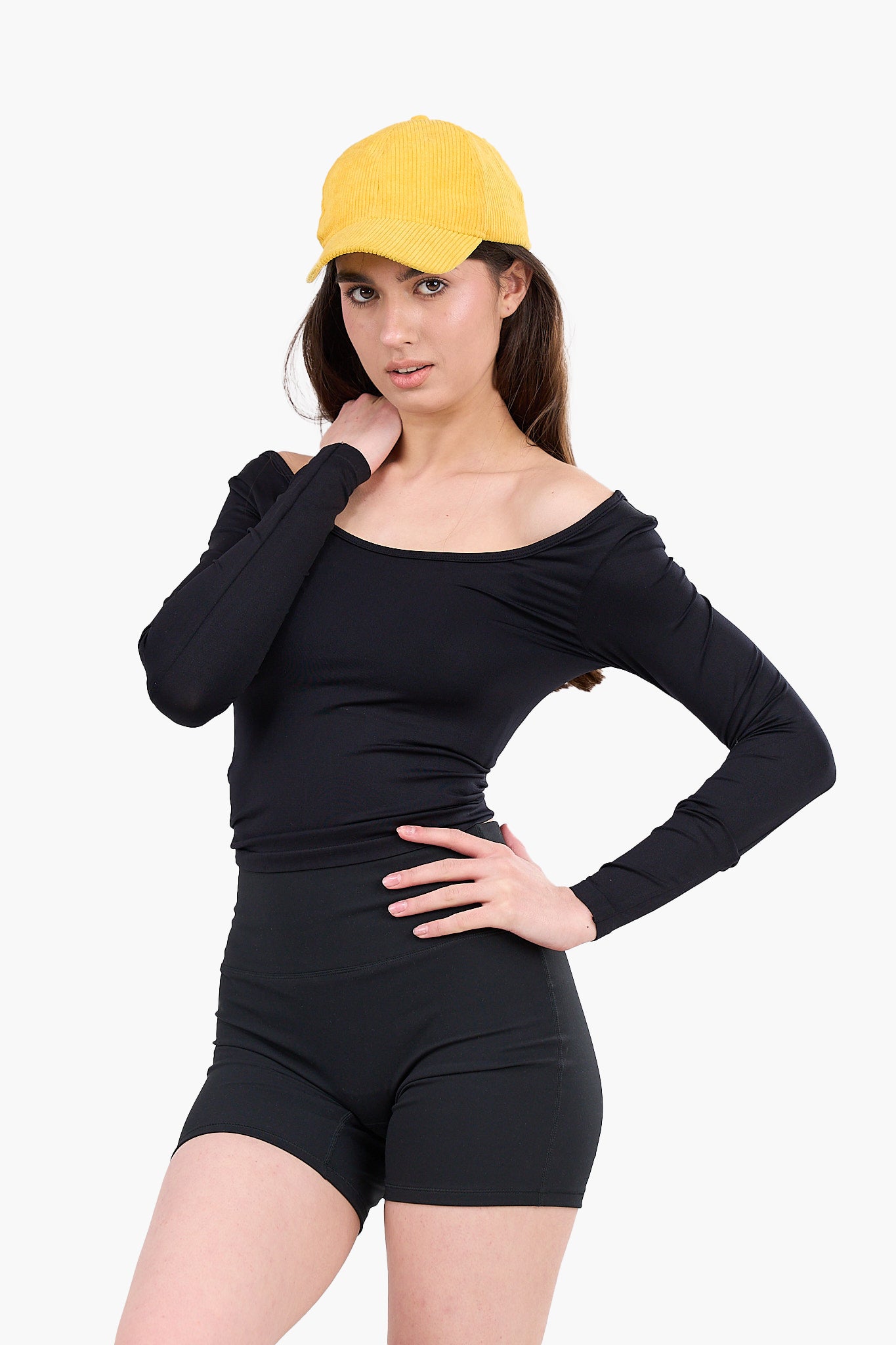 توب أوف شولدر بأكمام طويلة 