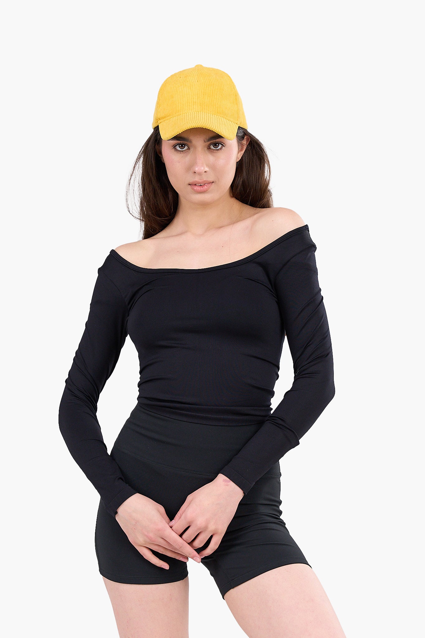 توب أوف شولدر بأكمام طويلة 