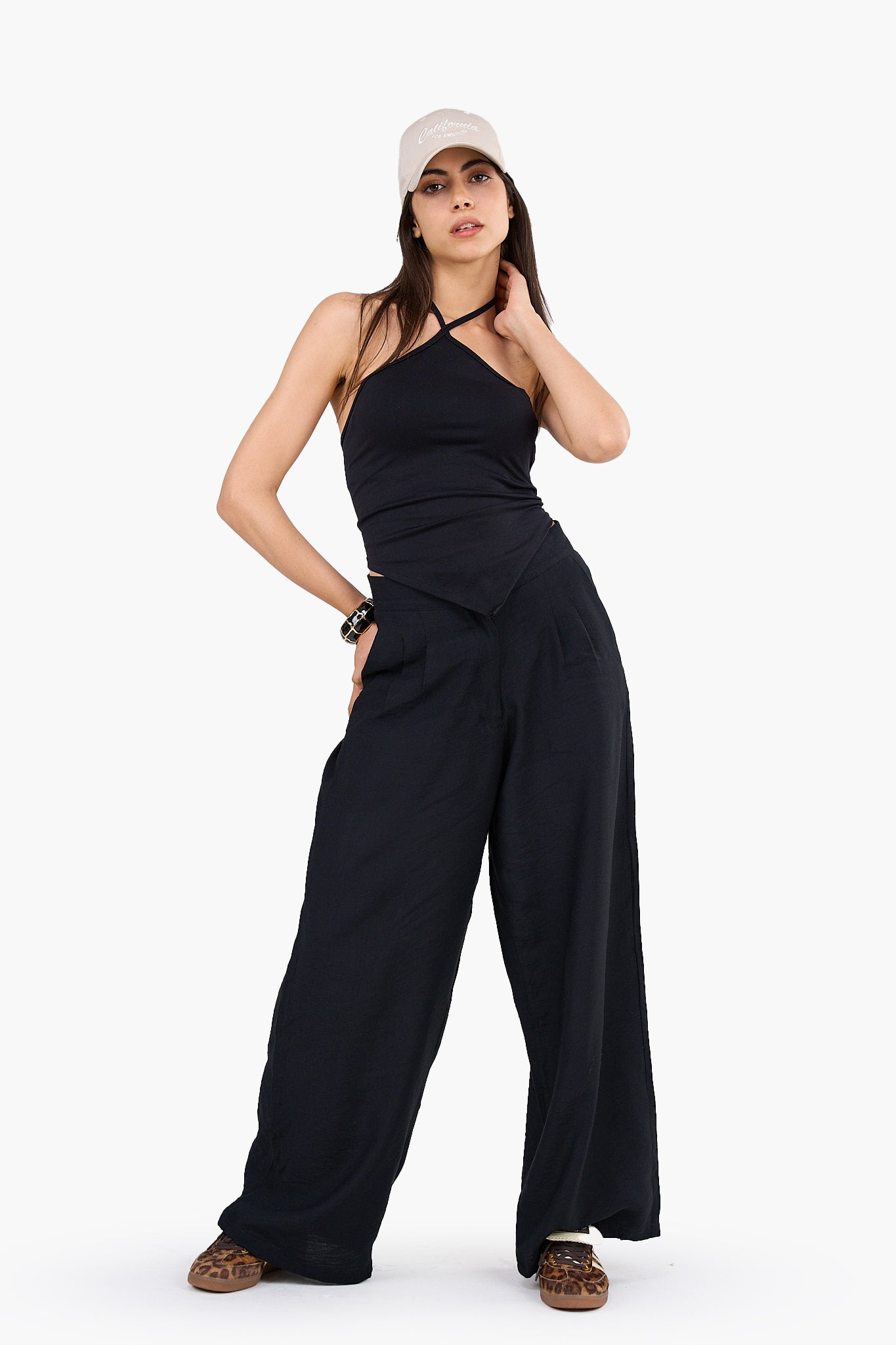 توب هالتر بدون ظهر