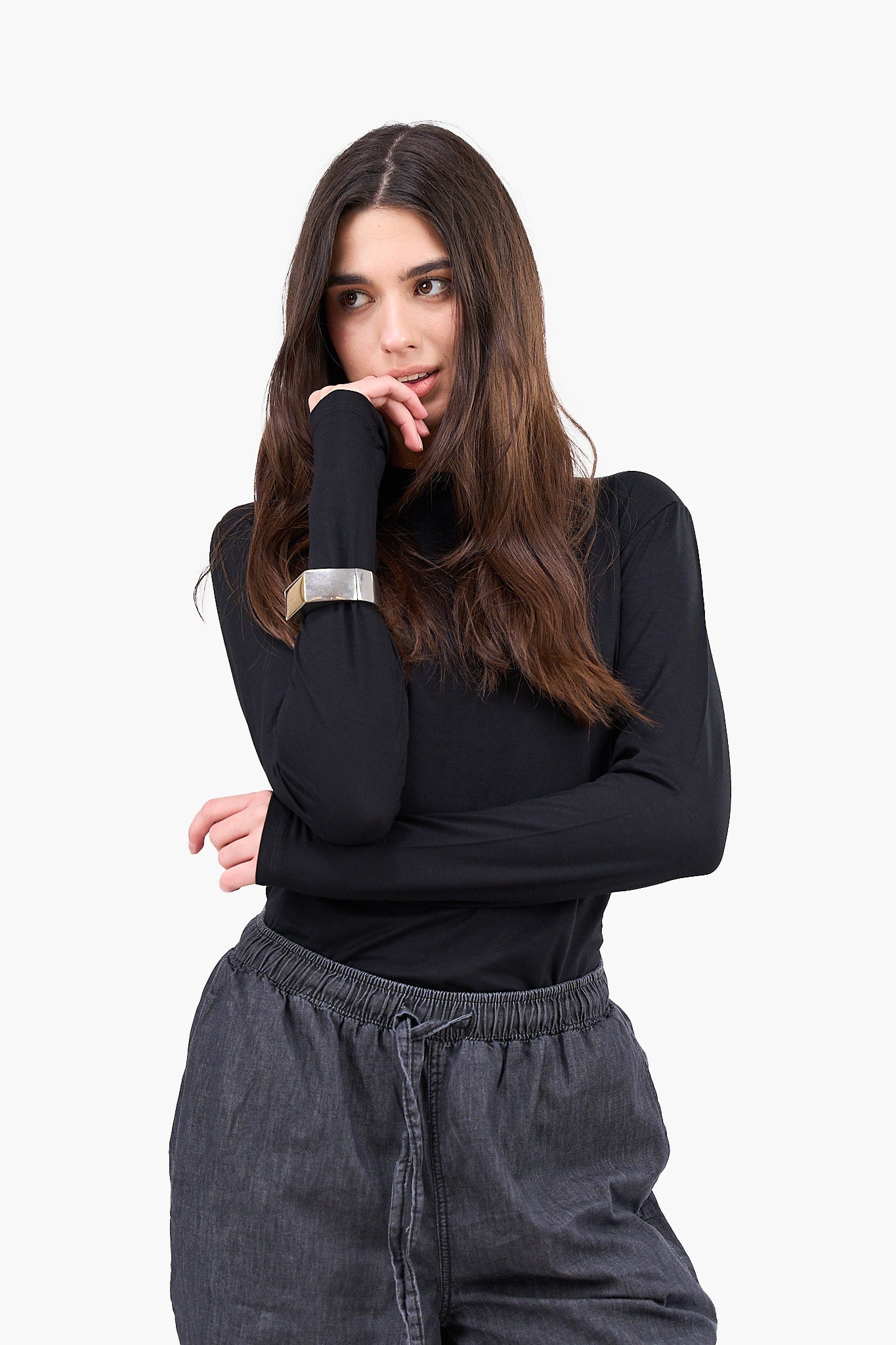 توب سادة برقبة عالية