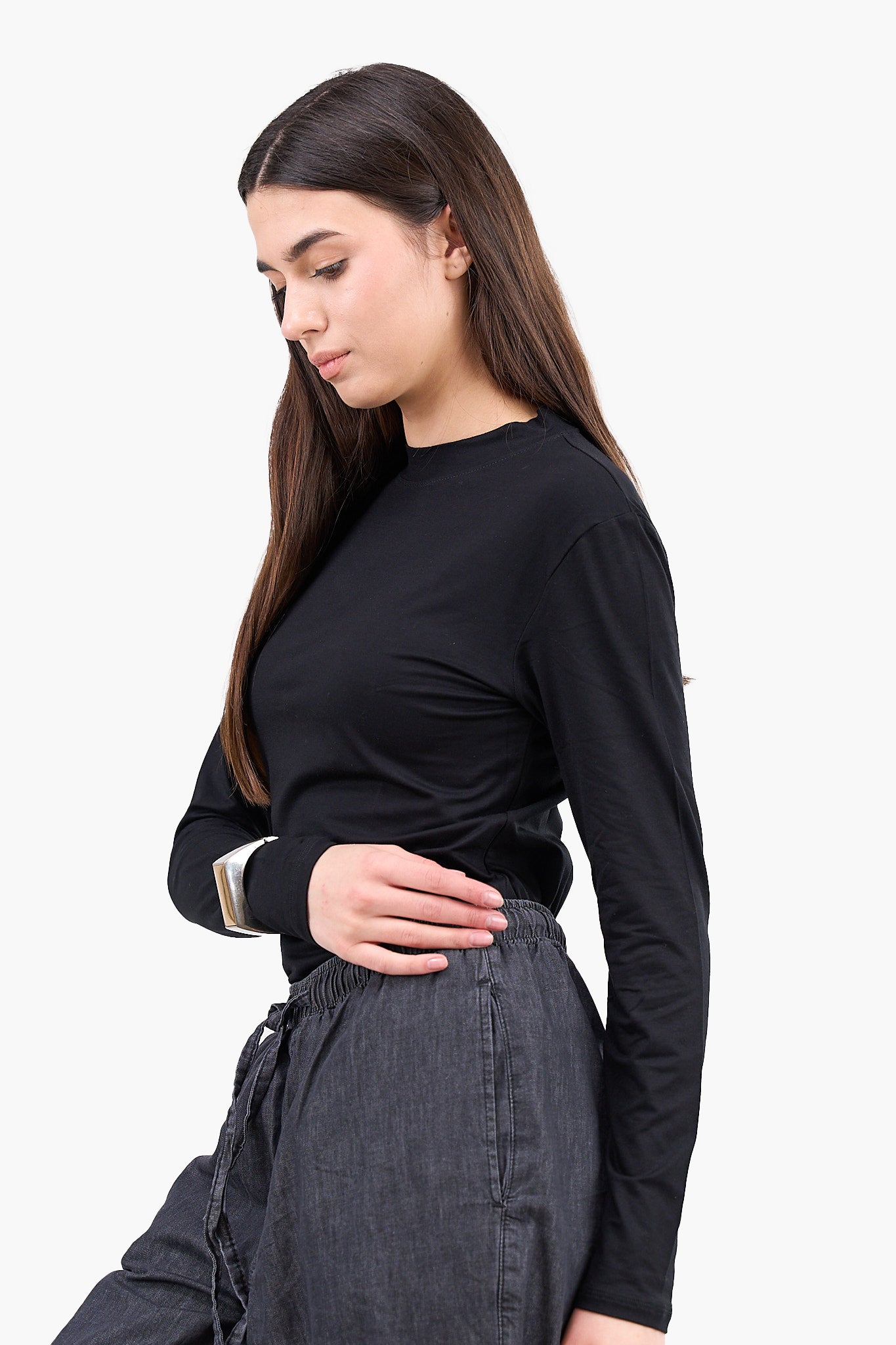 توب سادة برقبة عالية