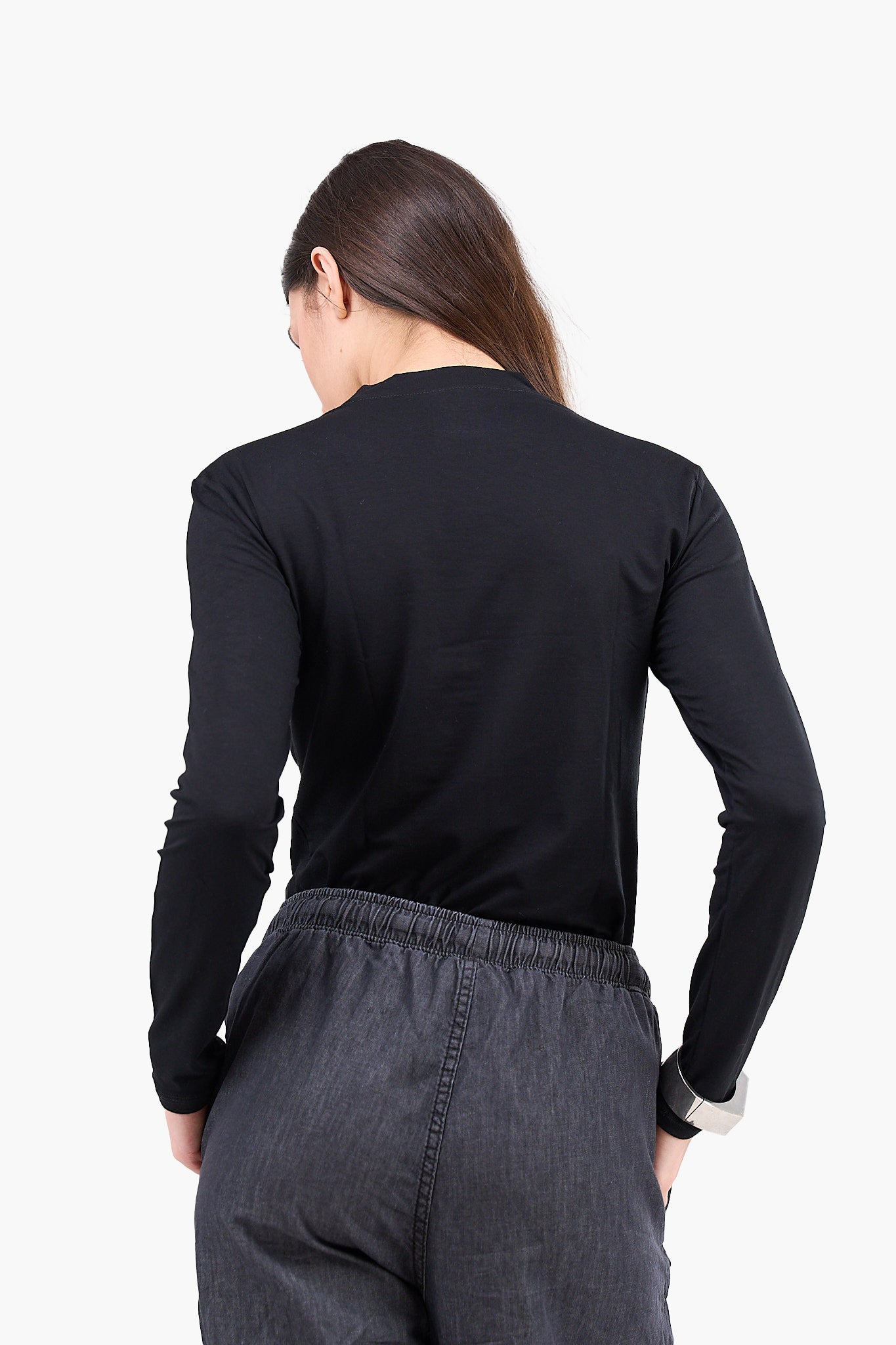 توب سادة برقبة عالية