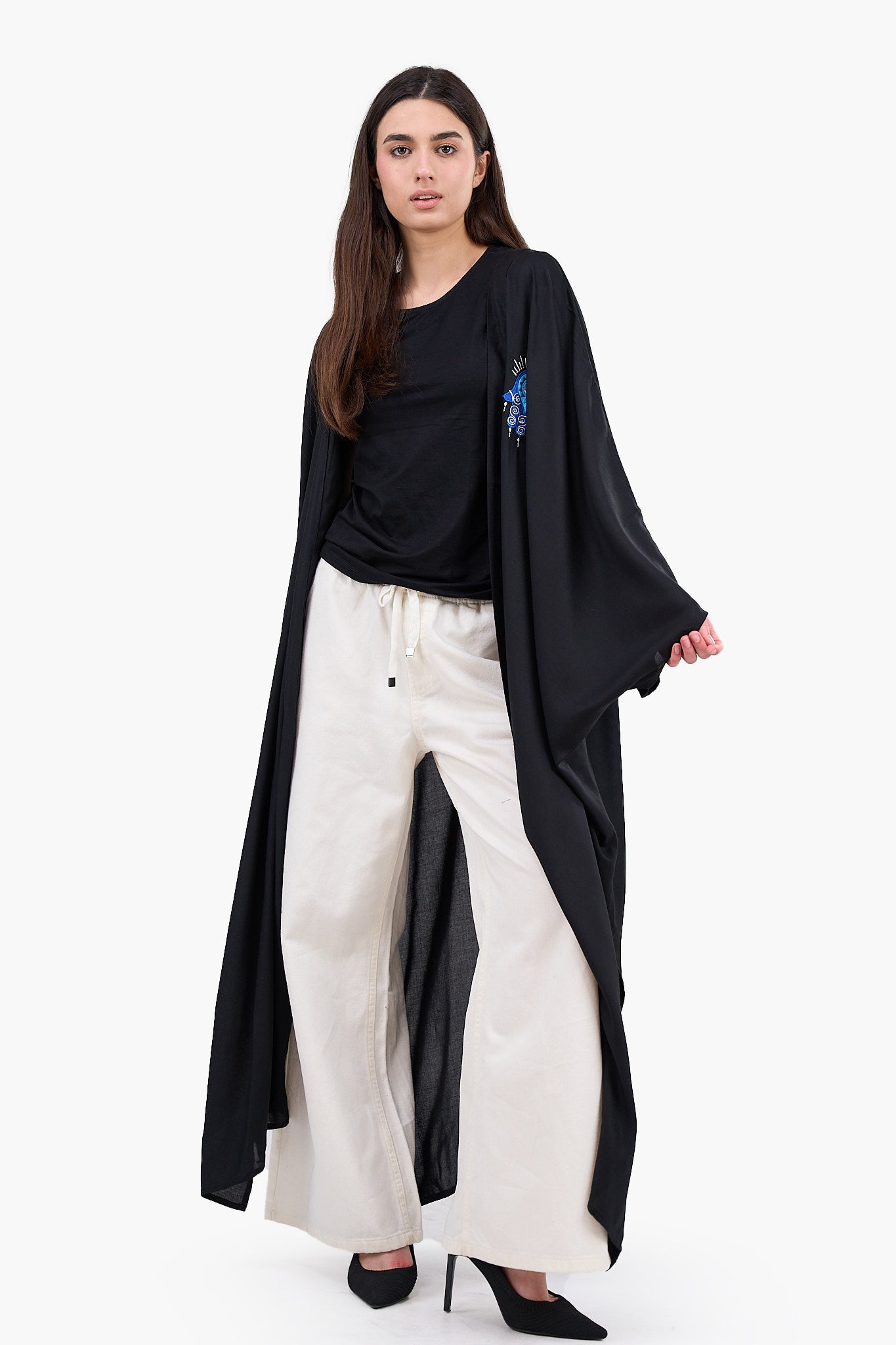 كيمونو ماكسي مطرز