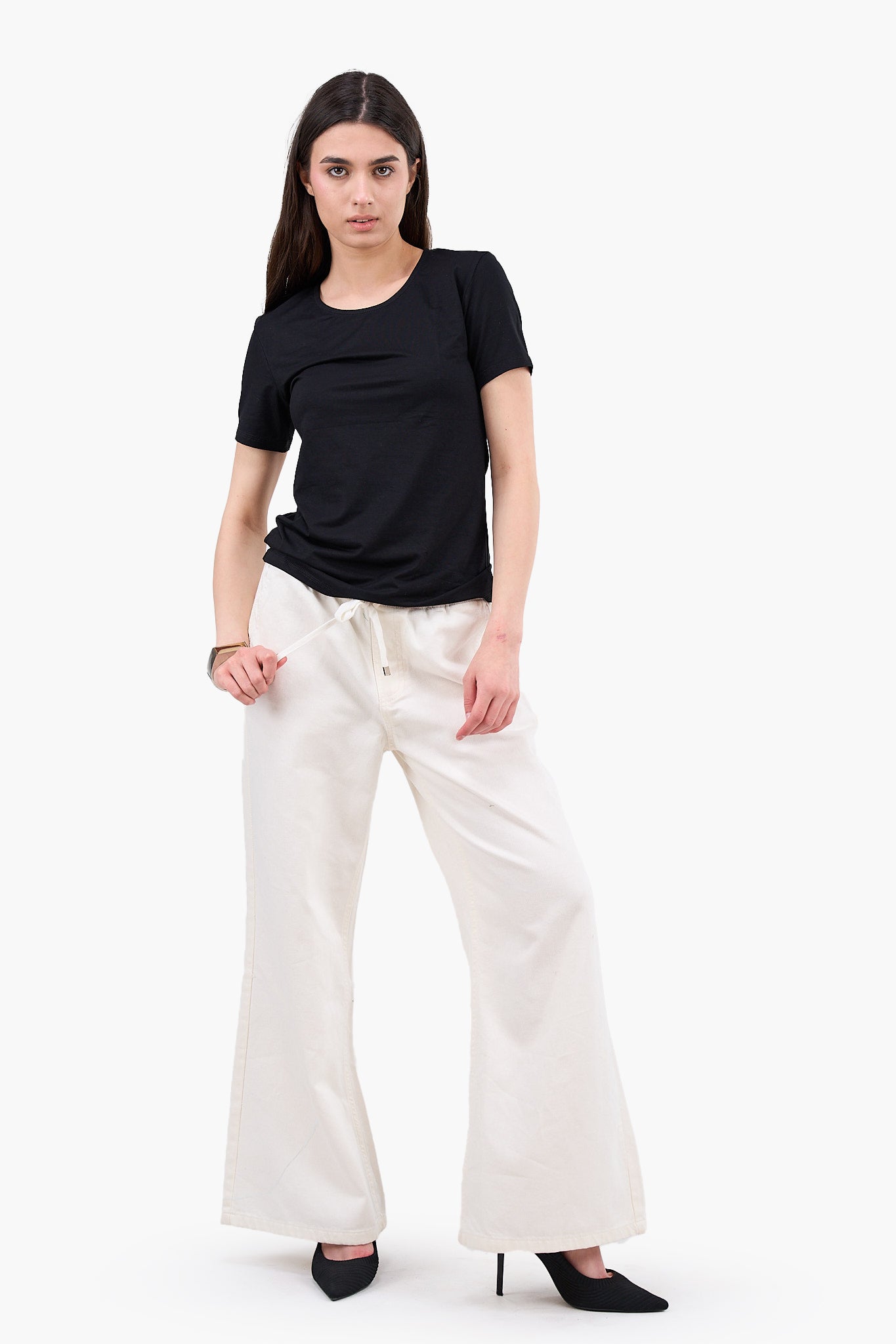 توب نص كم برقبة دائرية 