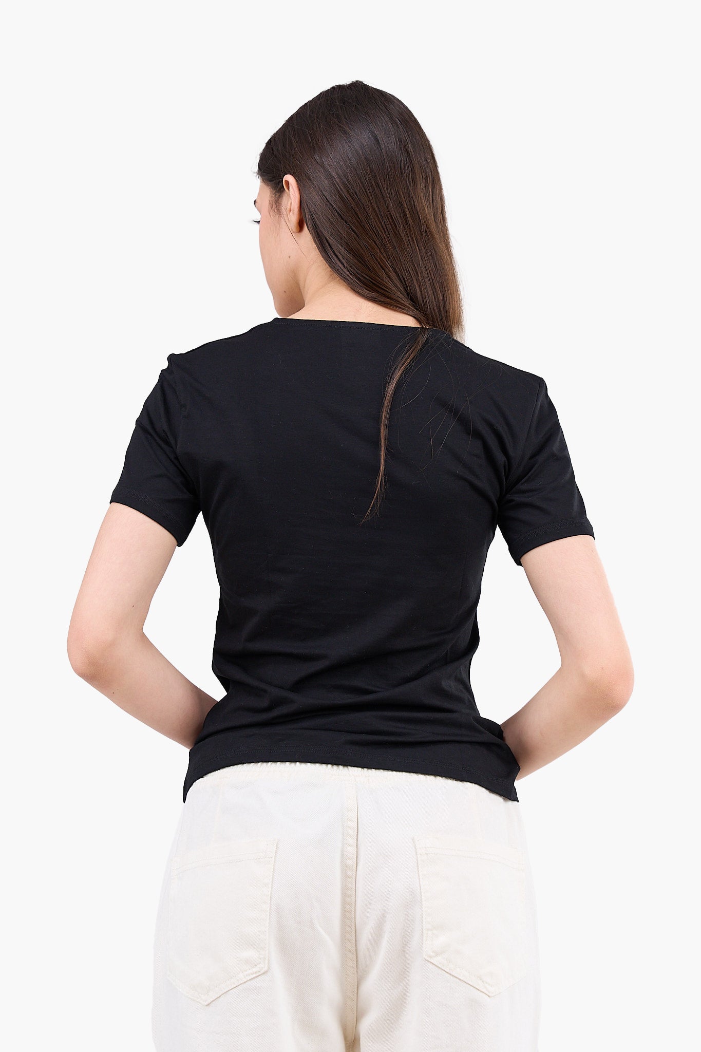 توب نص كم برقبة دائرية 