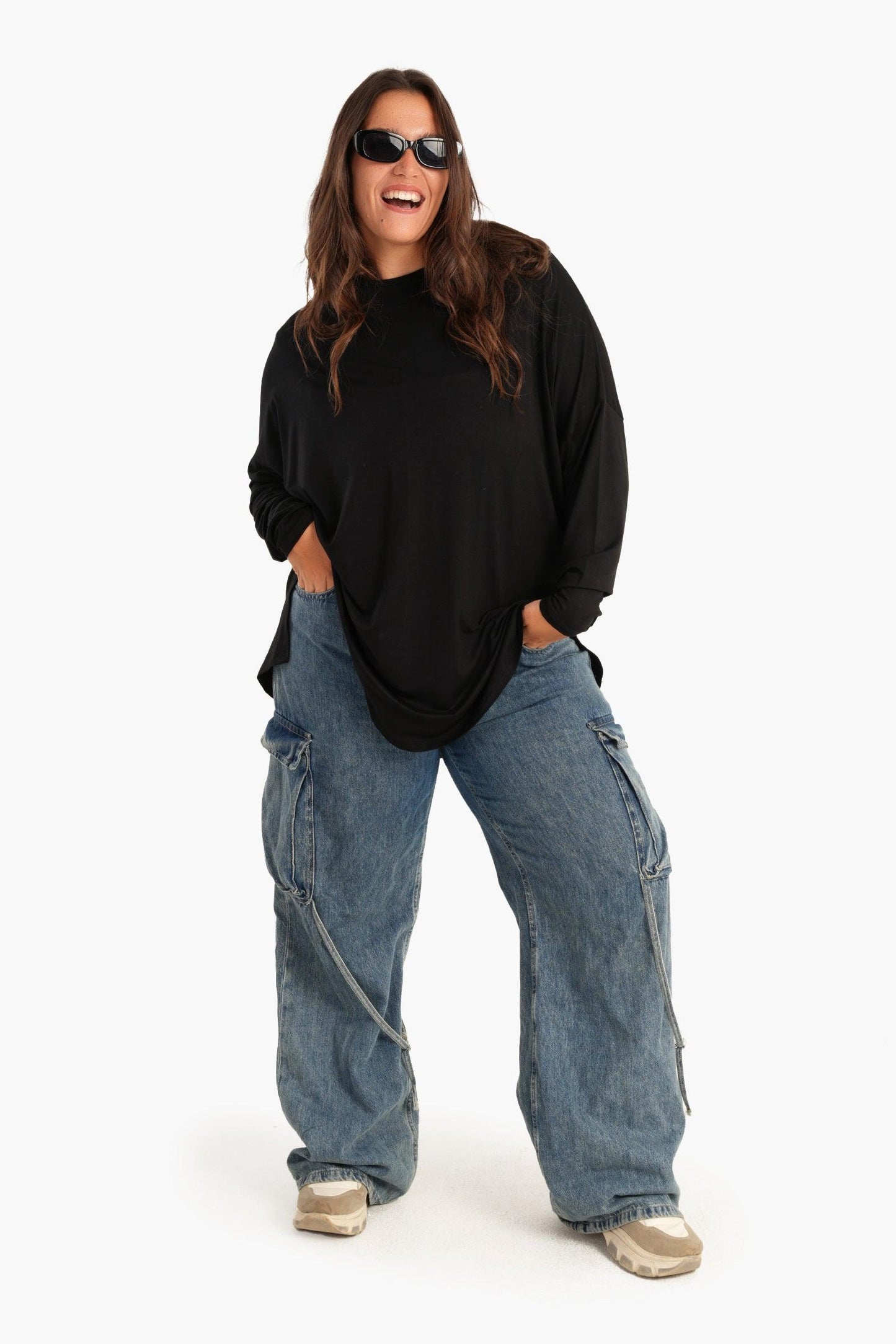 تيشيرت سادة بأكمام طويلة