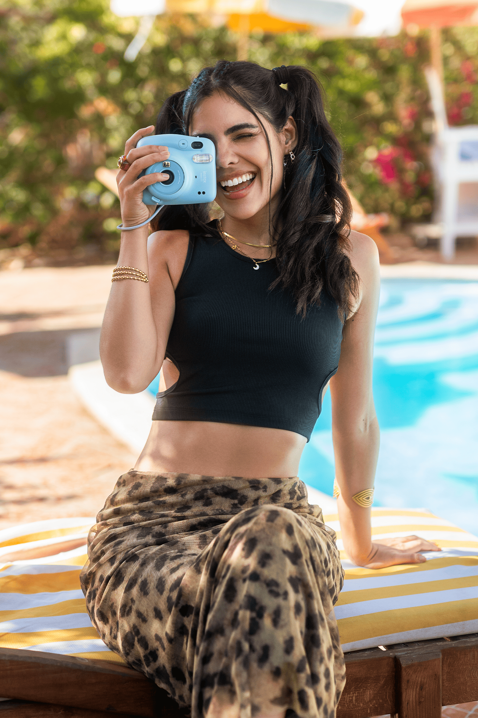 توب قصير مضلع بفتحات