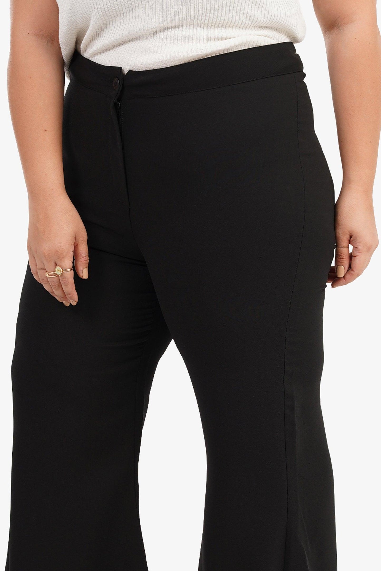 بنطلون فلير كريب ليكرا