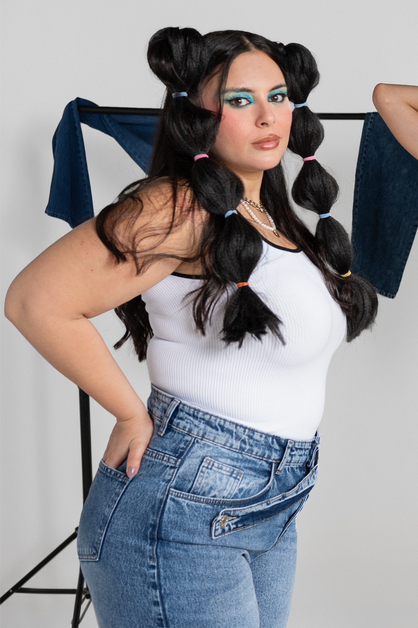 توب حمالات برقبة مربعة