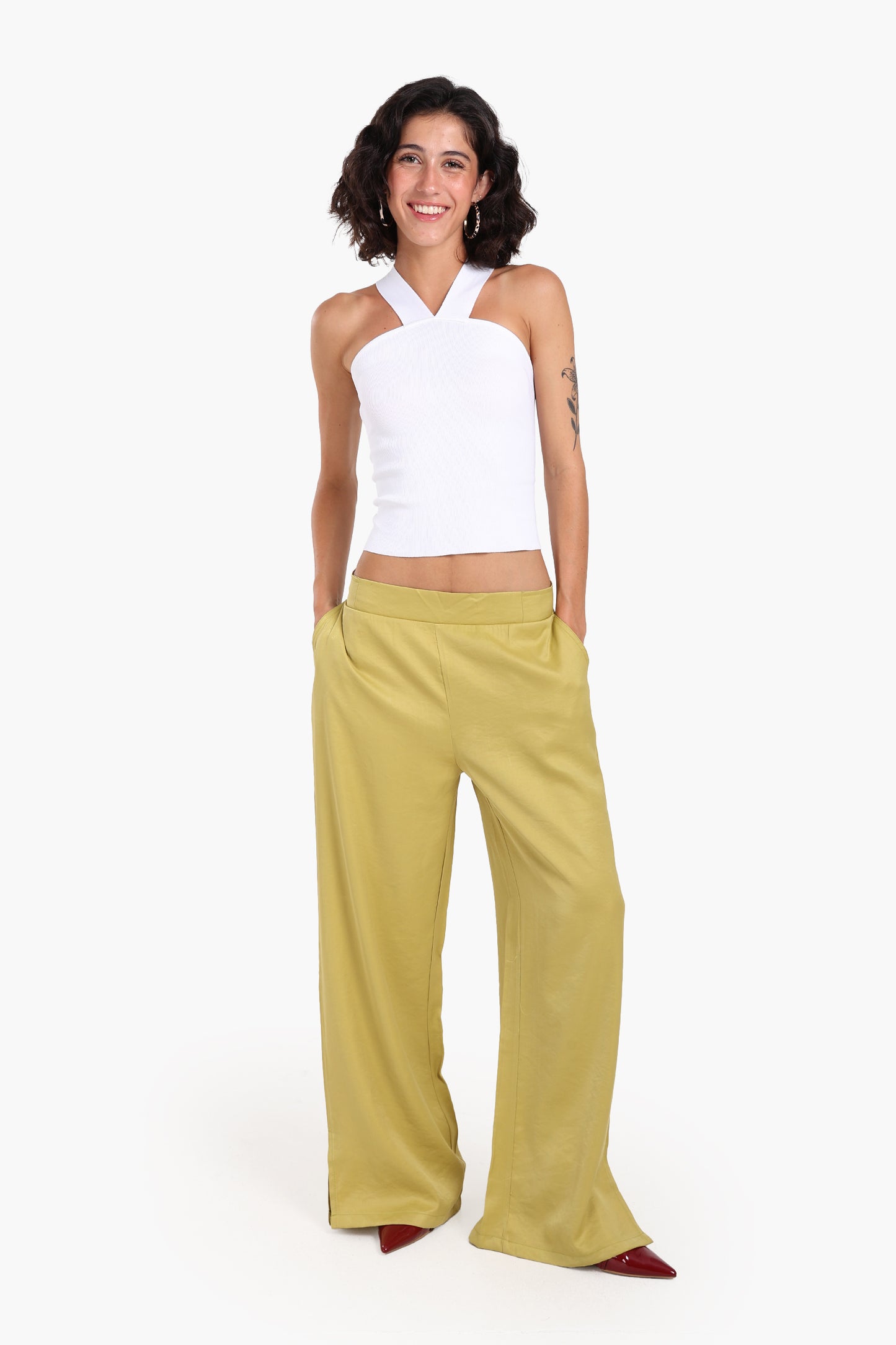  توب قصير بظهر كروس