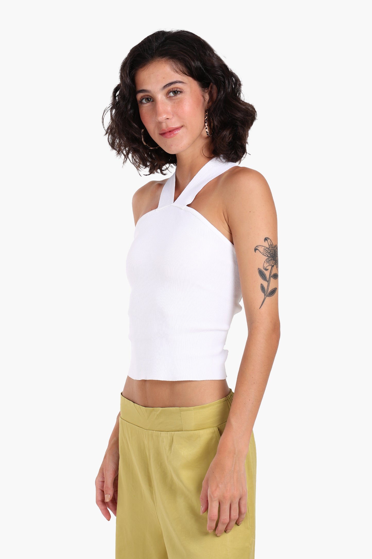  توب قصير بظهر كروس