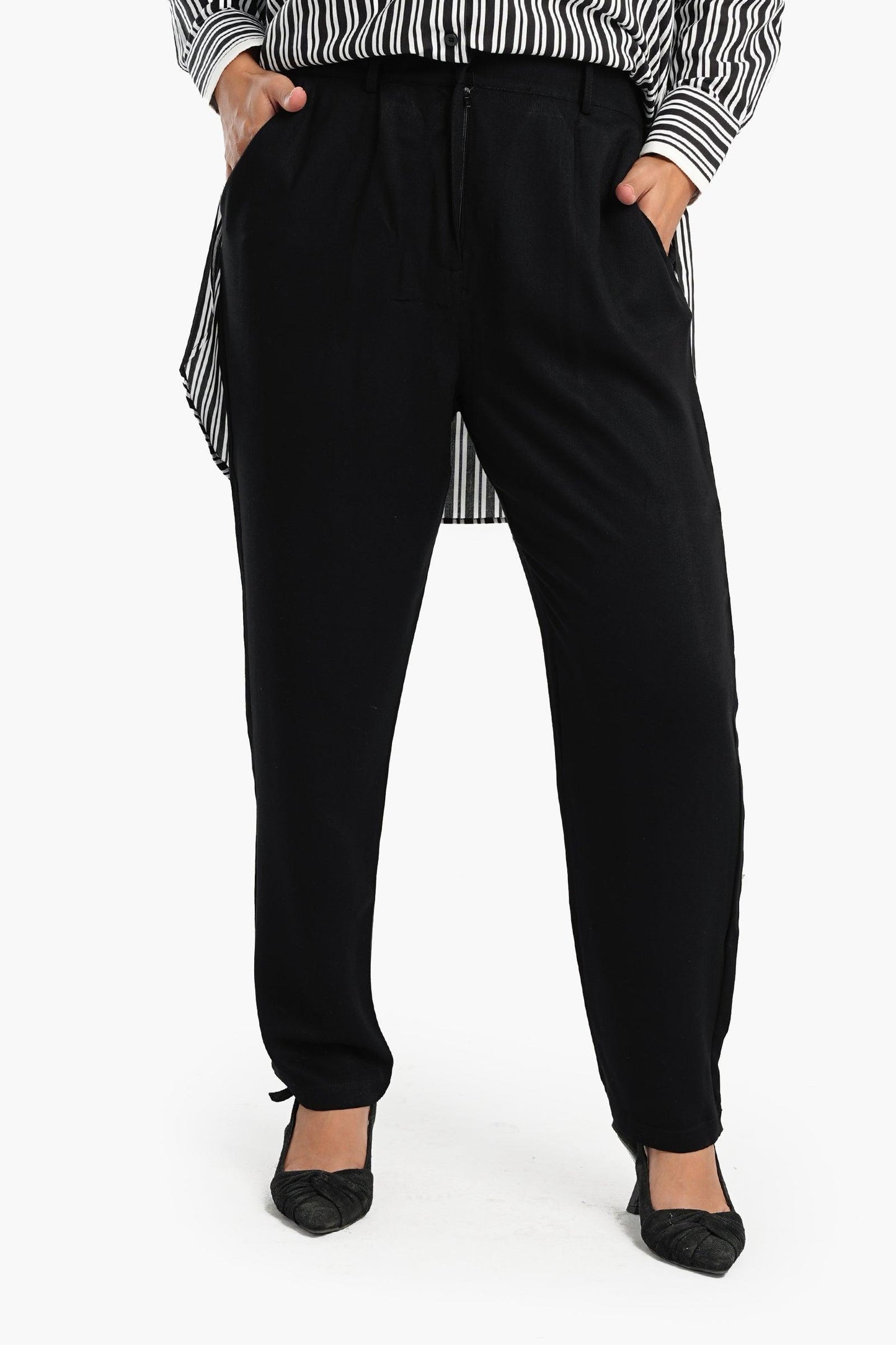 بنطلون بقصة كاروت أنيق