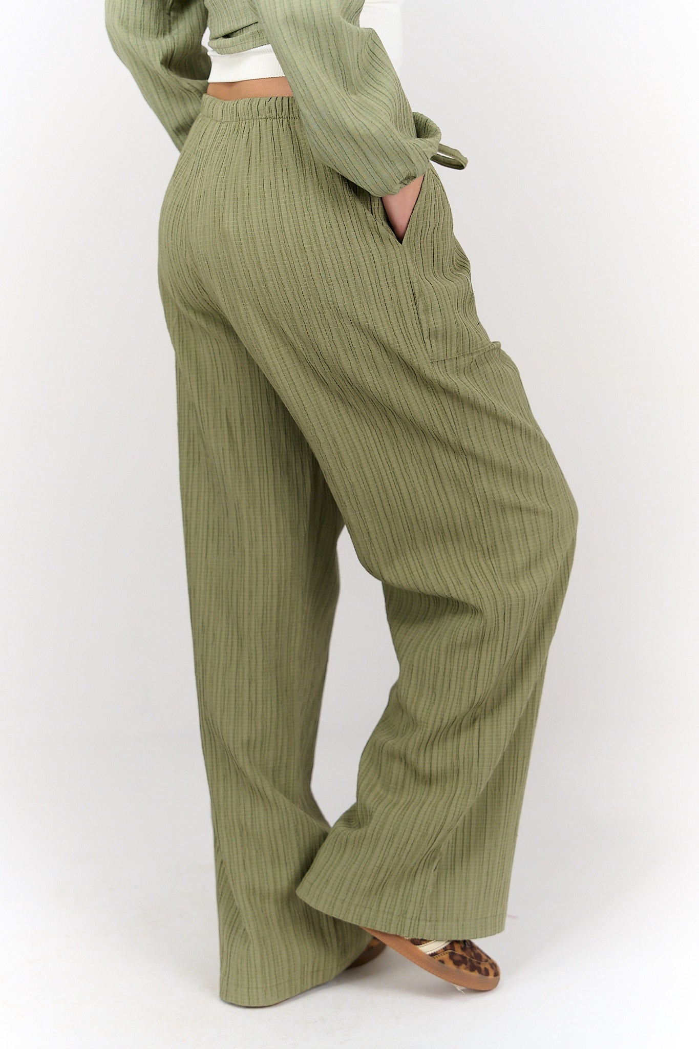 بنطلون تينسل منقوش بنفس اللون