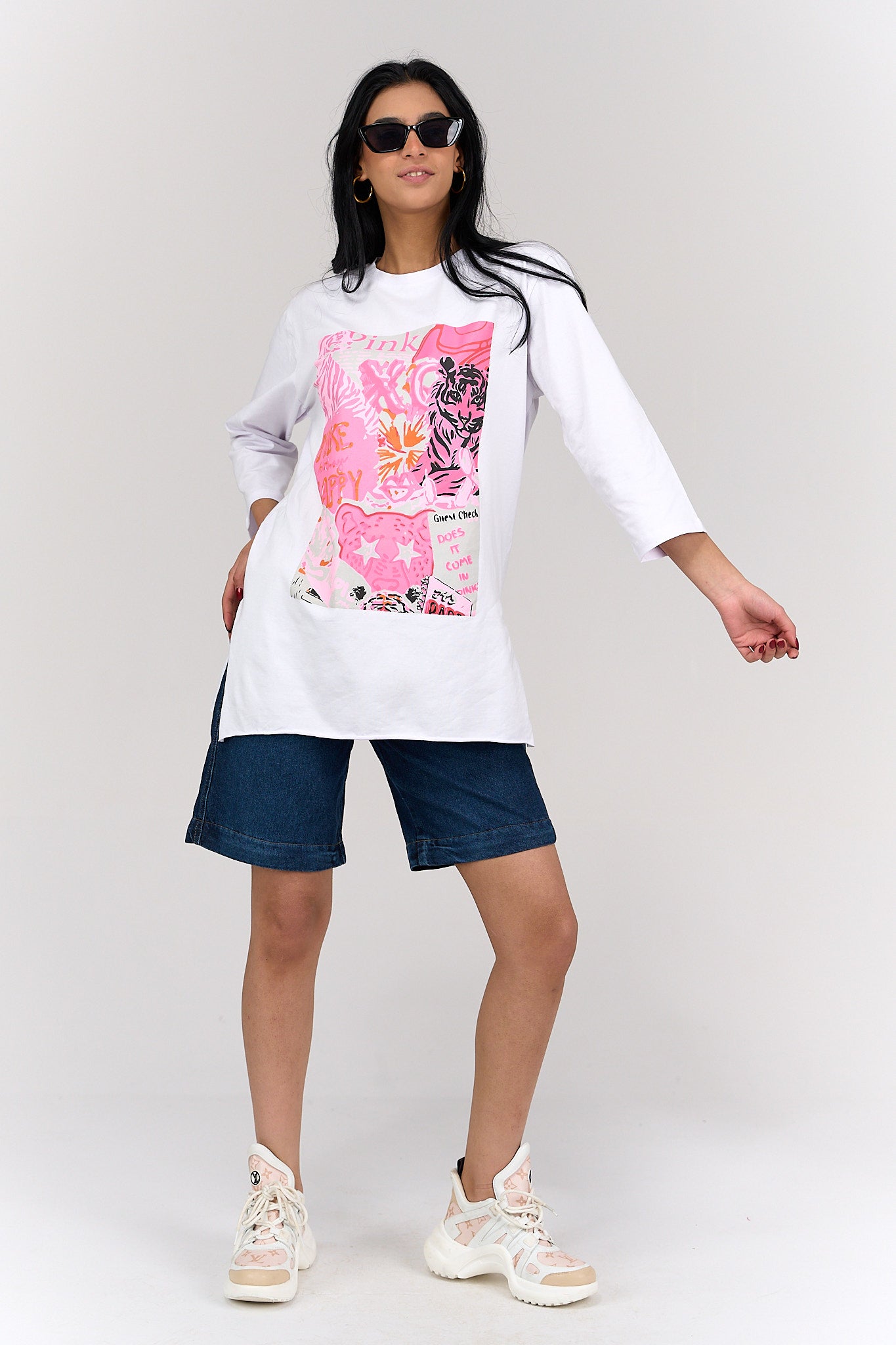 تيشيرت بكم أبيض مطبوع