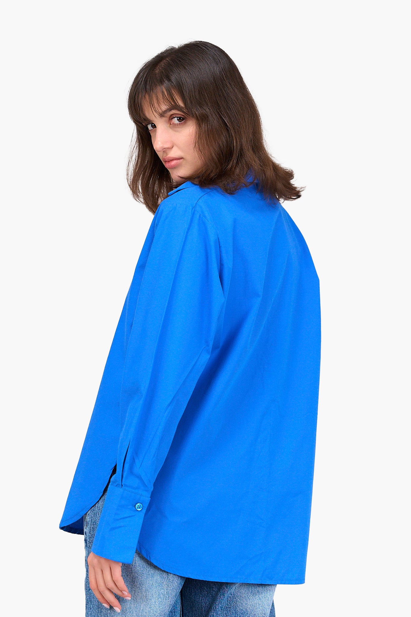 قميص بوبلين بأزرار مخفية