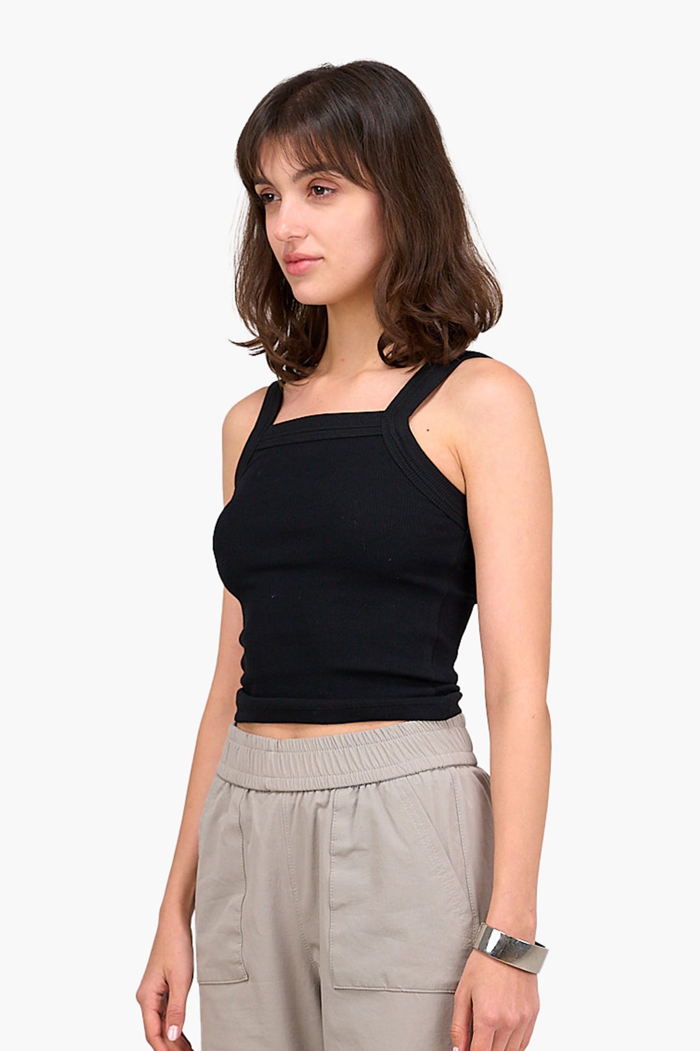 توب حمالات برقبة مربعة