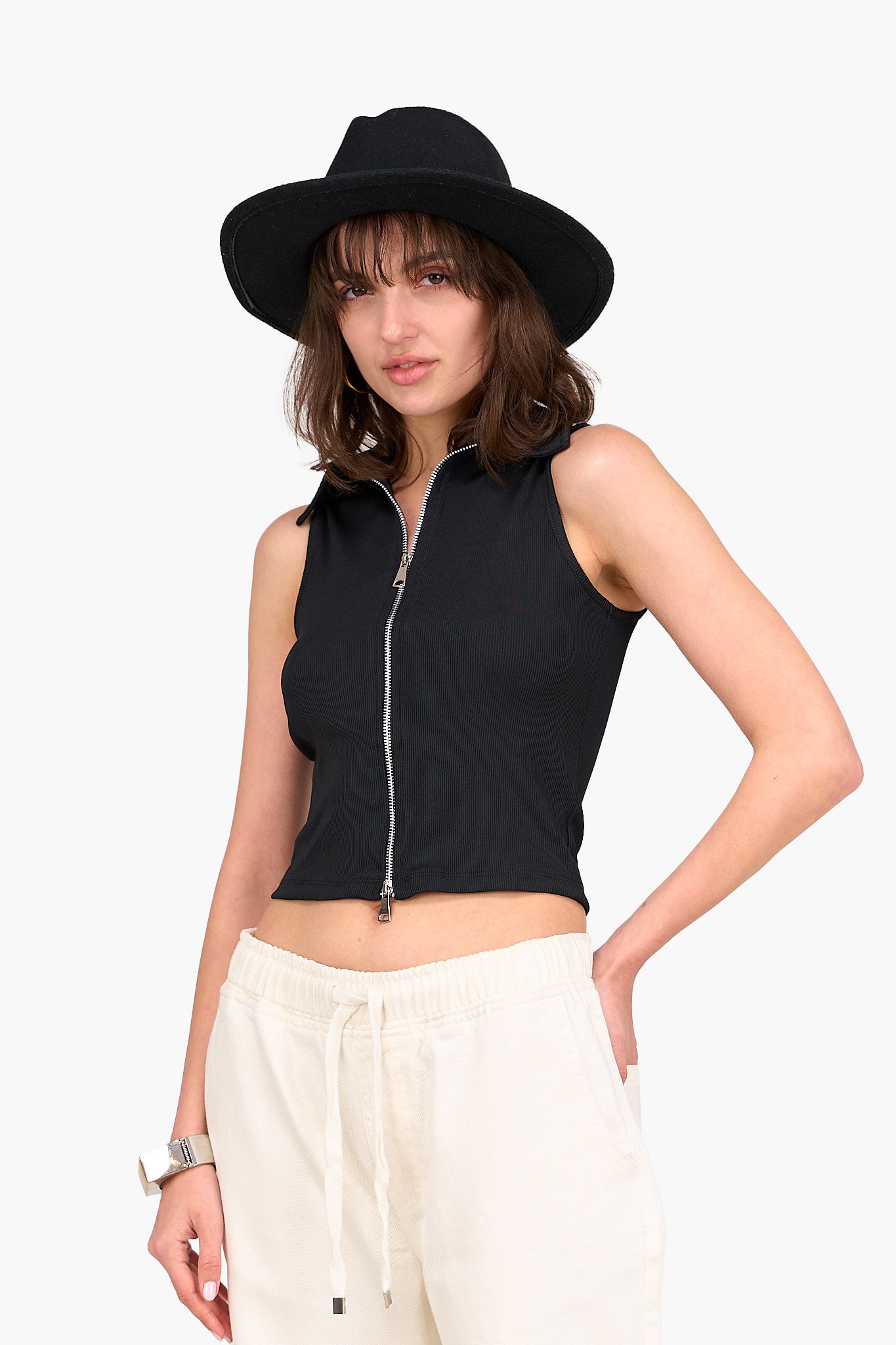 توب قصير كت مضلع