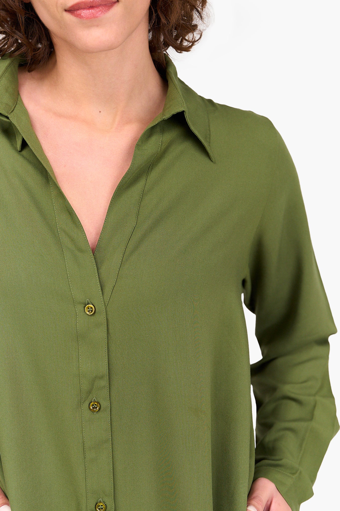 فستان بتصميم قميص بياقة V